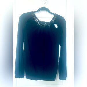 #205 NWOT Large Guess long sleeve silky material dress shirt,cutouts gold chain